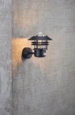 Nordlux Blokhus Up spoljašnja zidna lampa sa senzorom crna