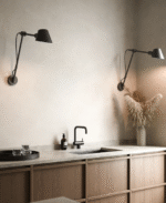 Design For The People Stay zidna lampa crna
