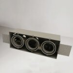 Shilo Omura ugradna lampa siva